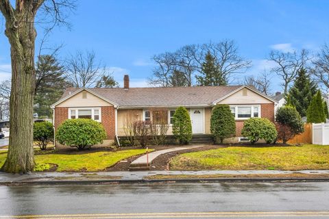 Photo of 280 Forest Avenue, Swampscott, MA 01907 (MLS # 73498540)
