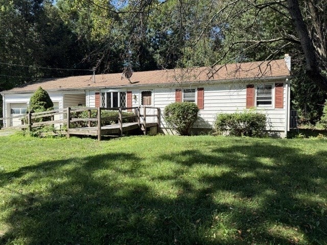 6 Holly St, Oxford, MA Photo #1