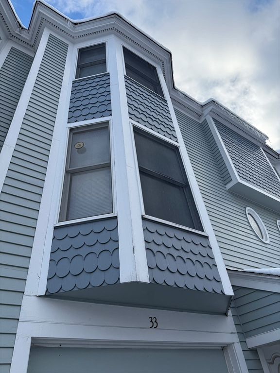 35 Whitney Street 33