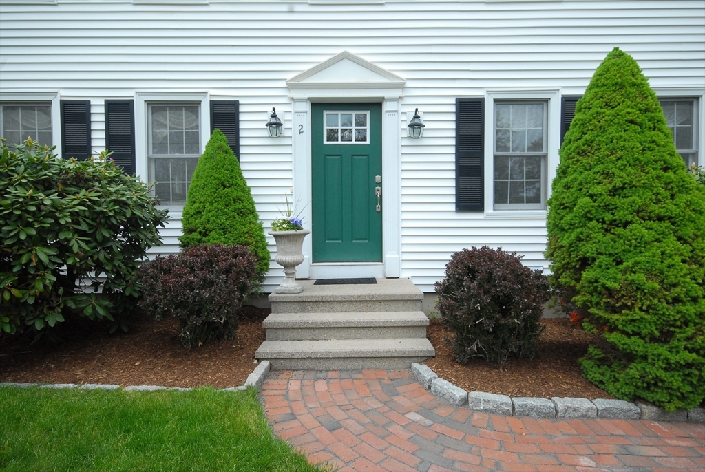 2 Blackthorne Cir, Hopkinton, MA Photo #3