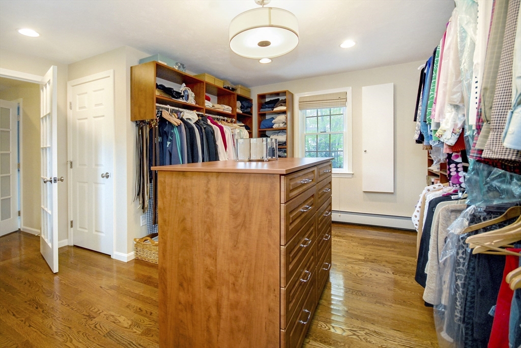 2 Blackthorne Cir, Hopkinton, MA Photo #27