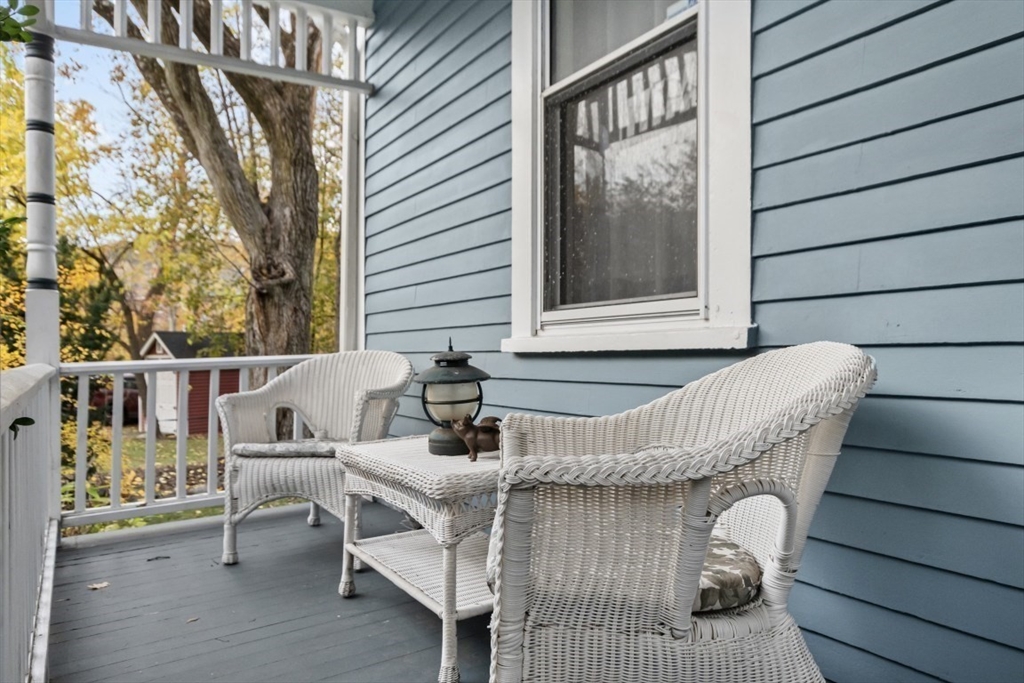 Arlington, Massachusetts 02476, United States, 2 Bedrooms Bedrooms, ,2 BathroomsBathrooms,Residential,Active,242373