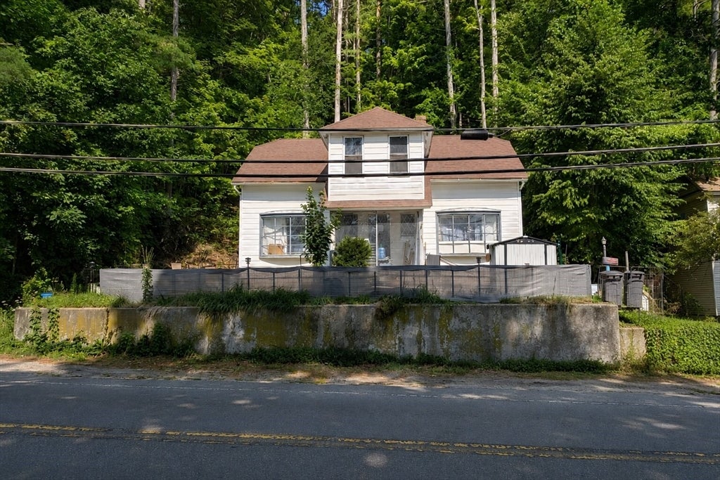 Photo of 291 S Main St, Athol, MA
