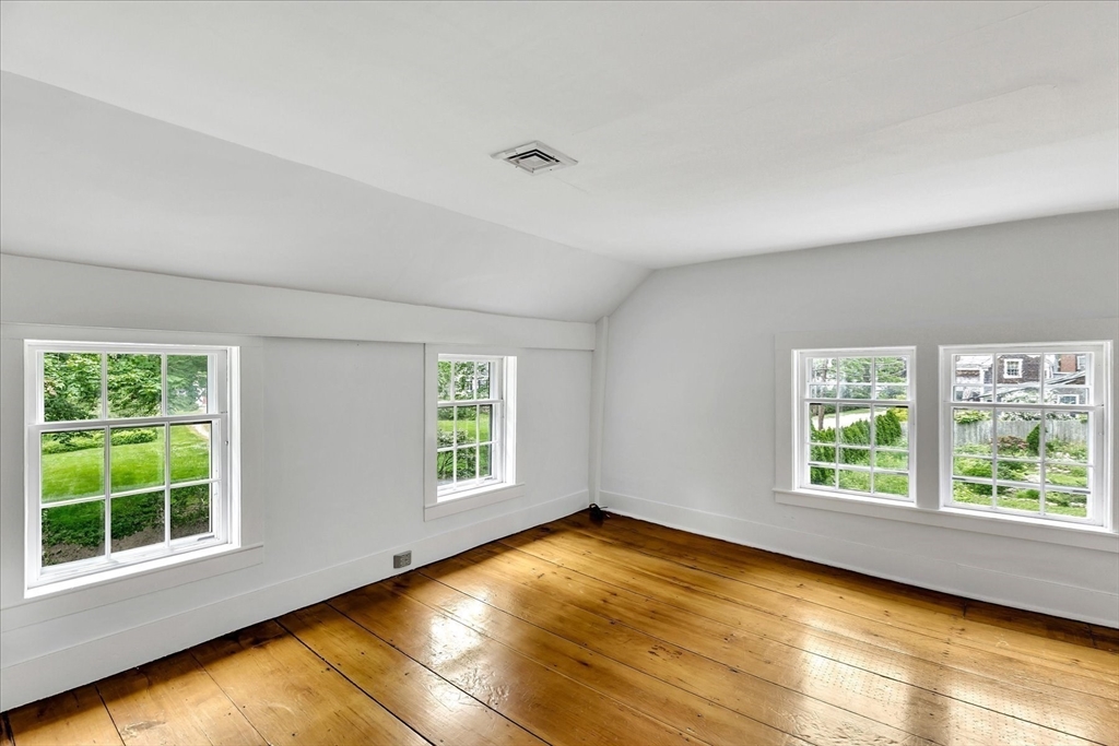 Sandwich, Massachusetts 02563, United States, 5 Bedrooms Bedrooms, ,5 BathroomsBathrooms,Residential,Active,152388