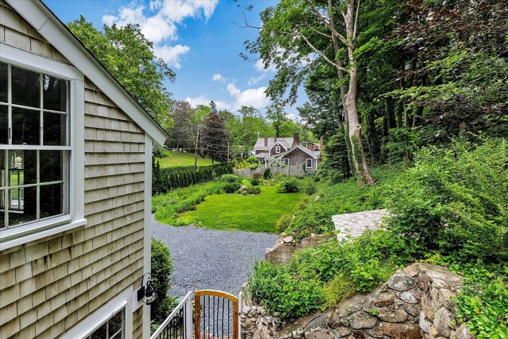 Sandwich, Massachusetts 02563, United States, 5 Bedrooms Bedrooms, ,5 BathroomsBathrooms,Residential,Active,152388