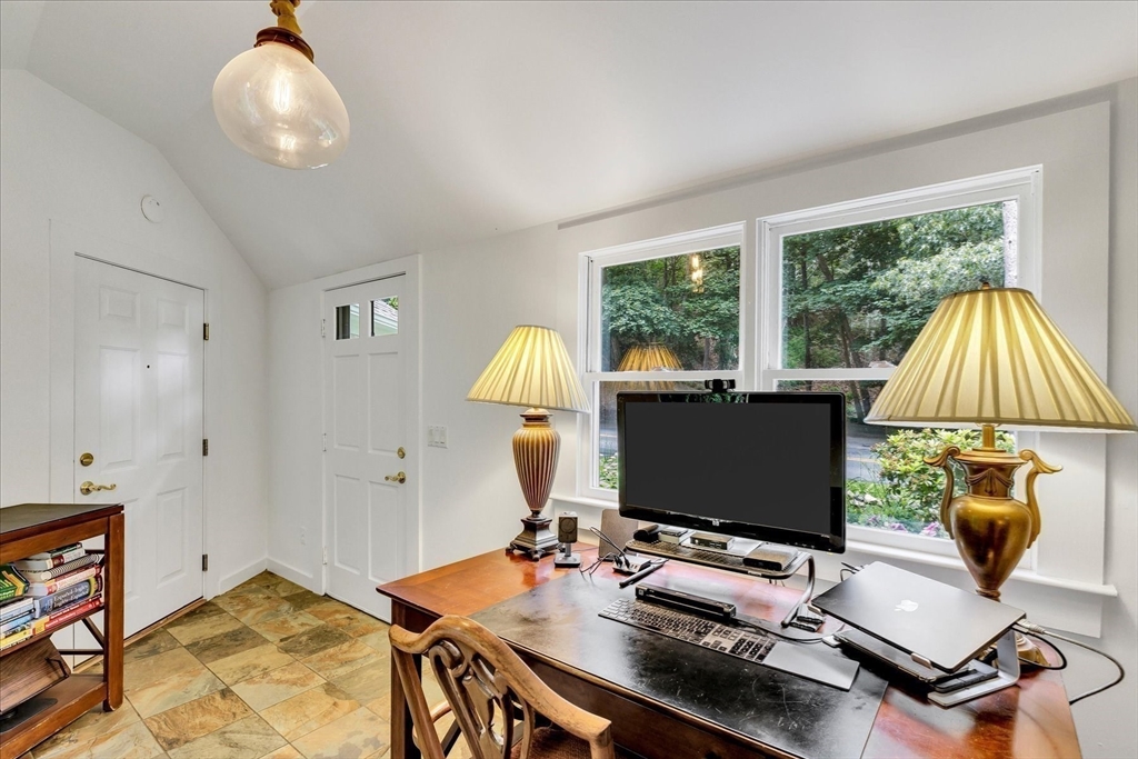 Sandwich, Massachusetts 02563, United States, 5 Bedrooms Bedrooms, ,5 BathroomsBathrooms,Residential,Active,152388