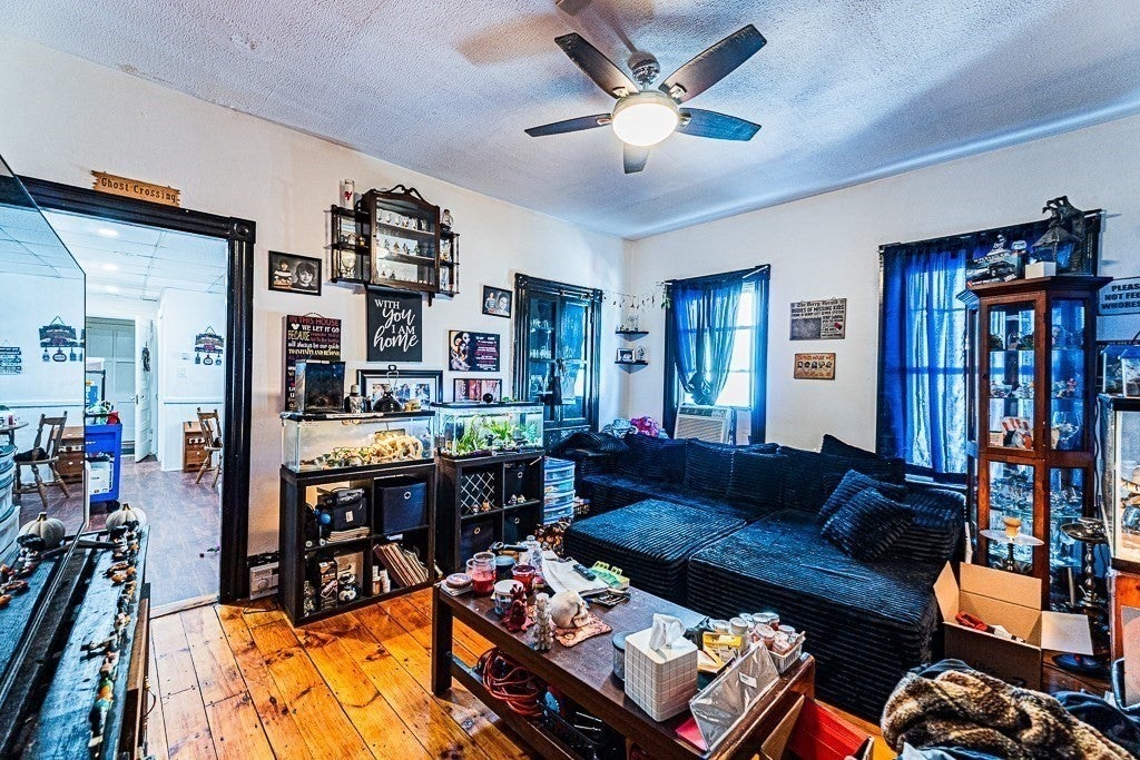 15 Sigel St, Worcester, MA, 15 Sigel St, Worcester, MA Photo #32