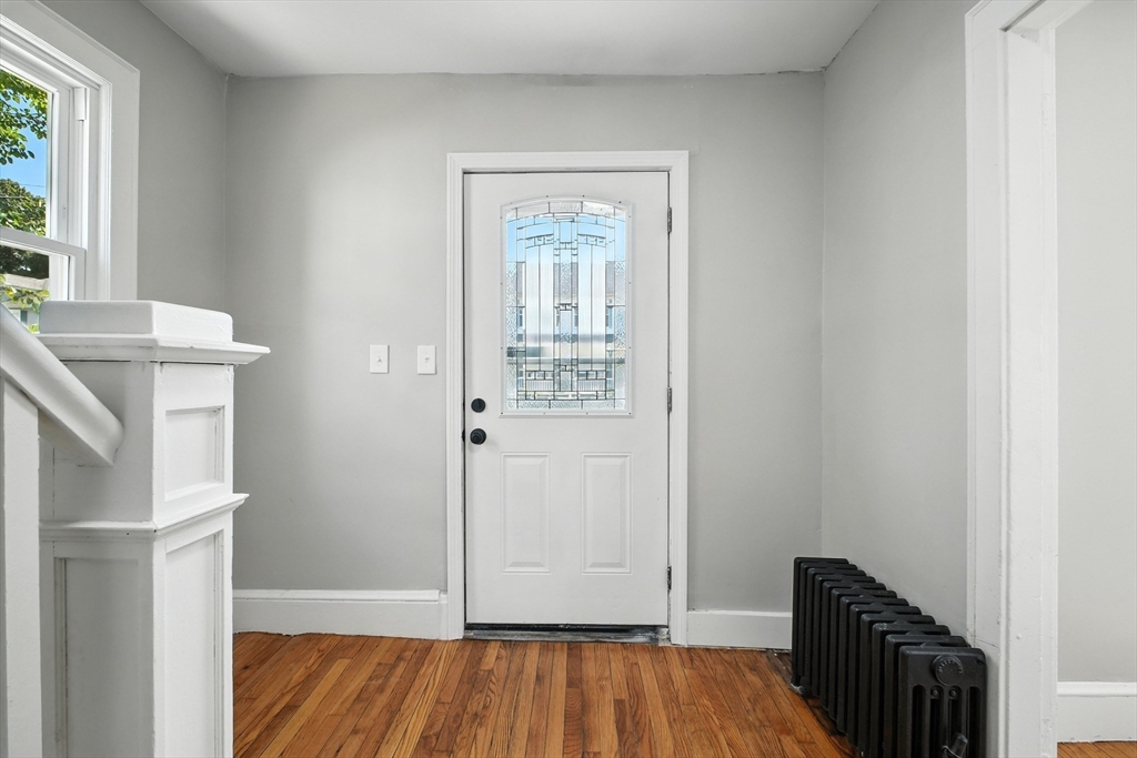 25 W Glen St
