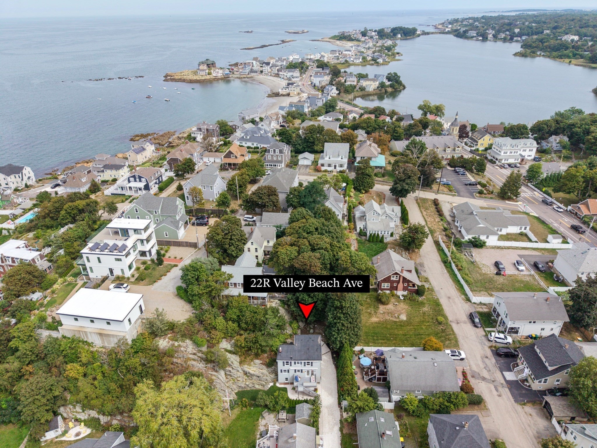 22-R Valley Beach Ave