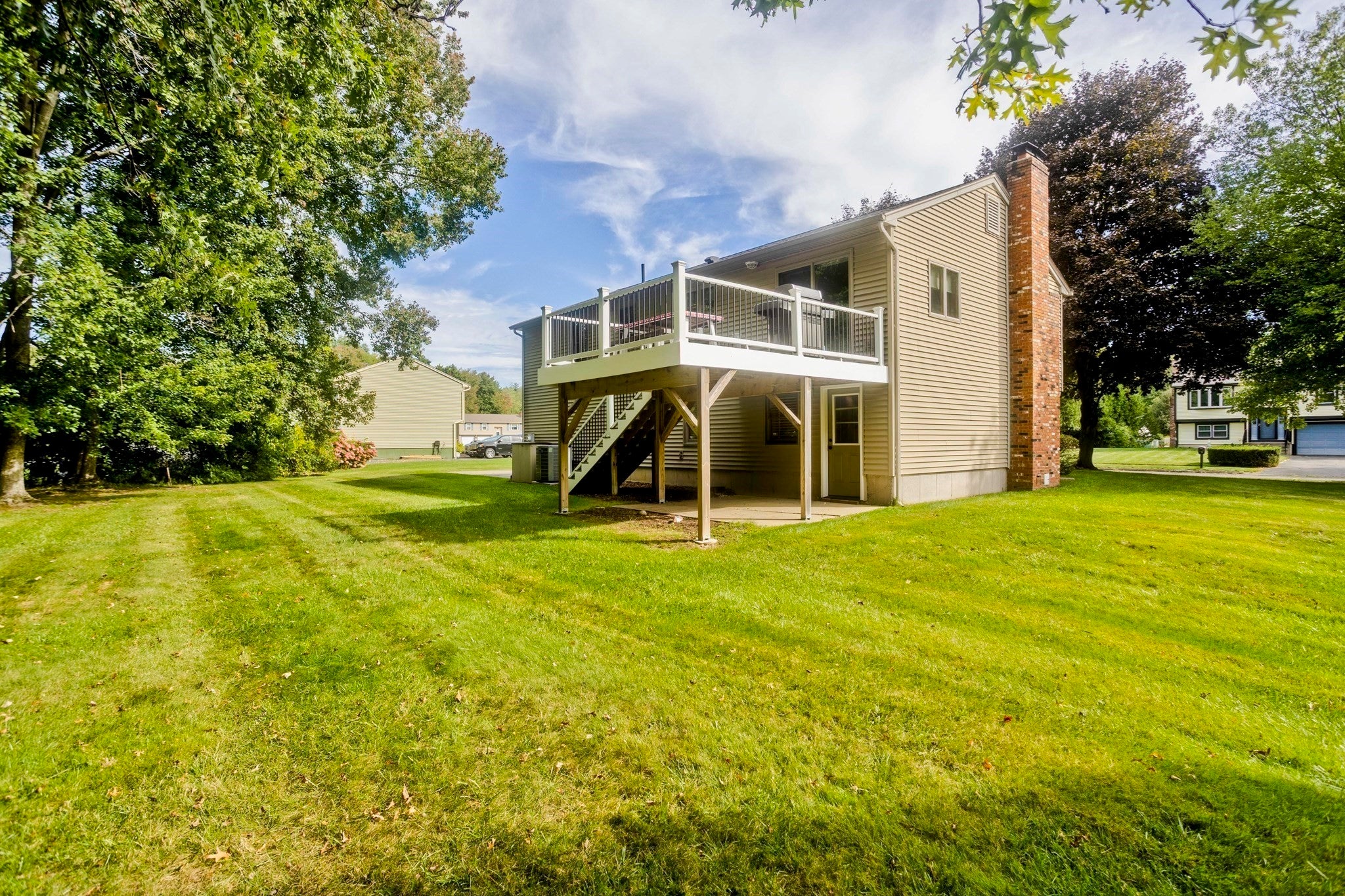 5 Tamarack Ln, Agawam, MA Photo #6
