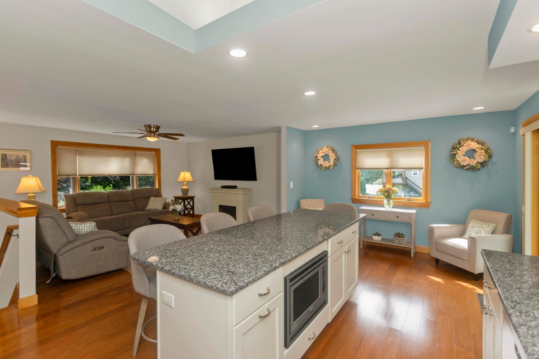 5 Tamarack Ln, Agawam, MA Photo #15