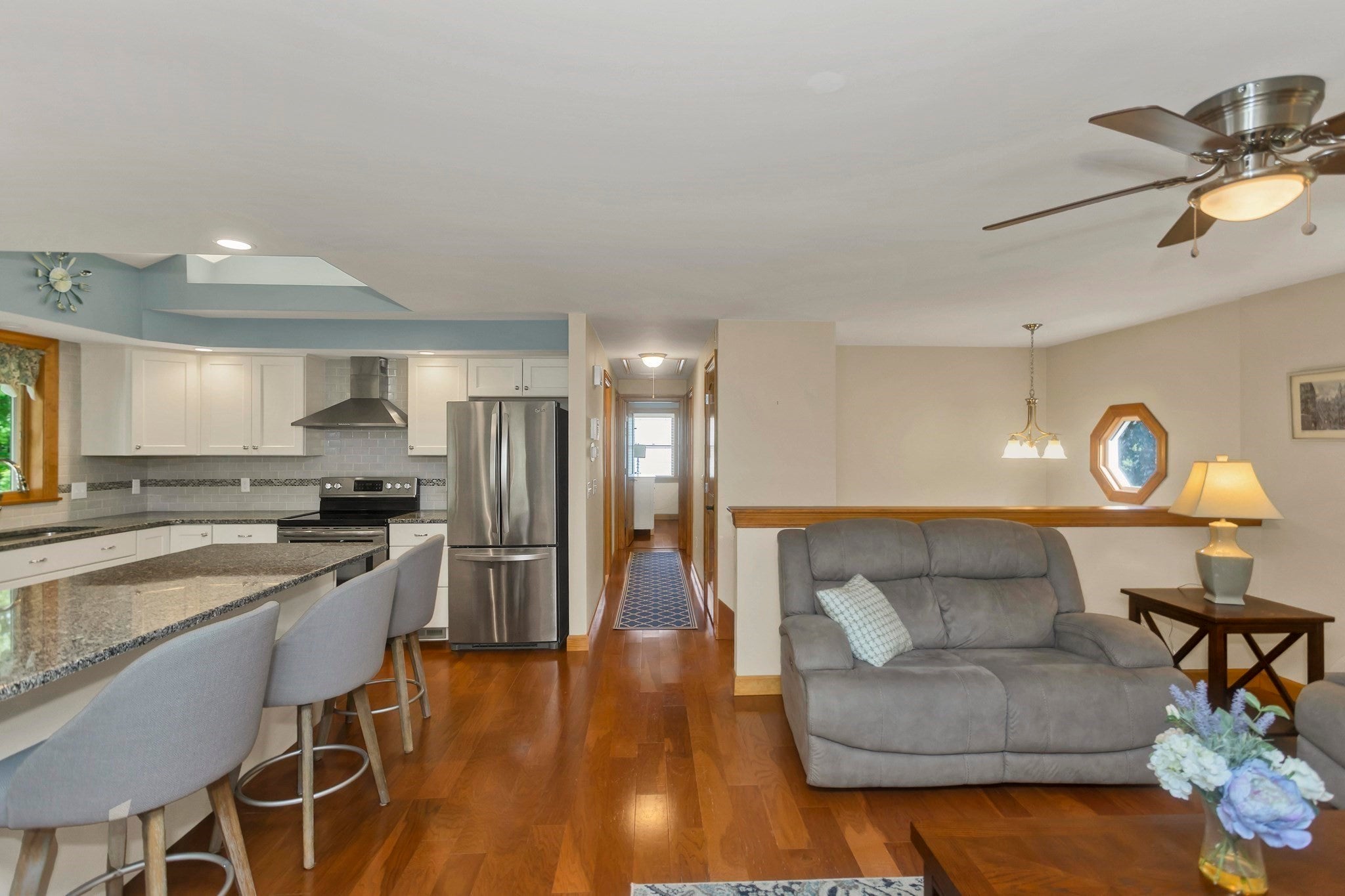 5 Tamarack Ln, Agawam, MA Photo #7