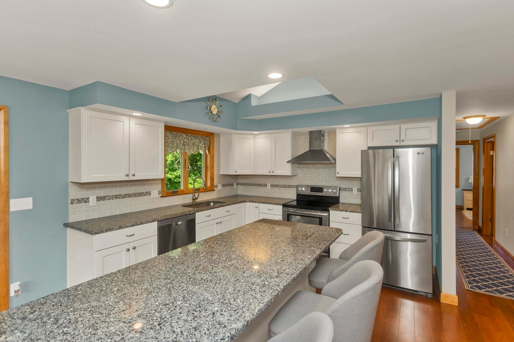 5 Tamarack Ln, Agawam, MA Photo #17