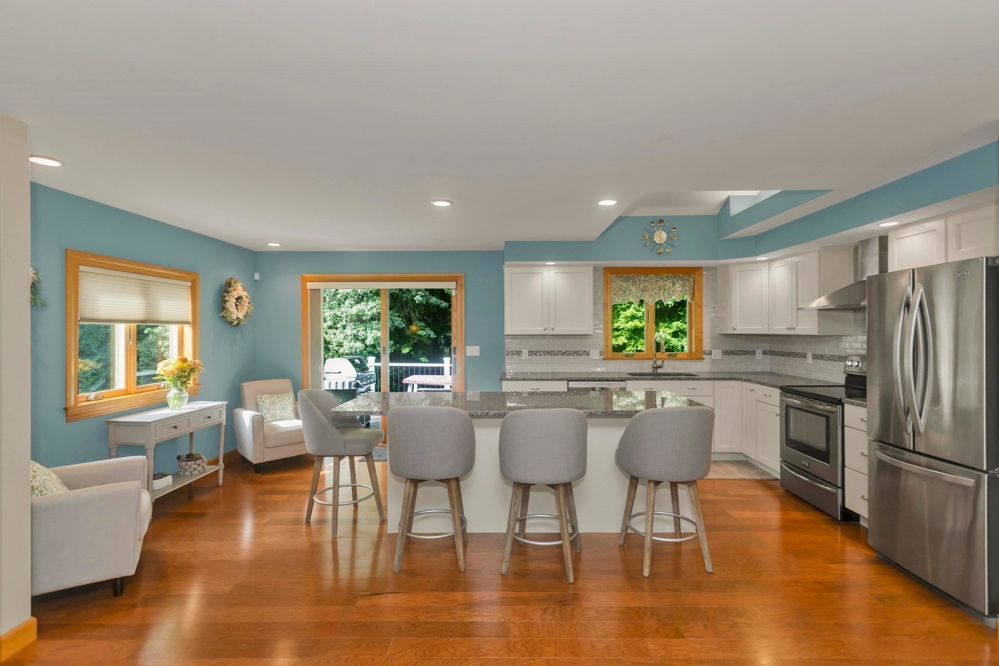 5 Tamarack Ln, Agawam, MA Photo #9