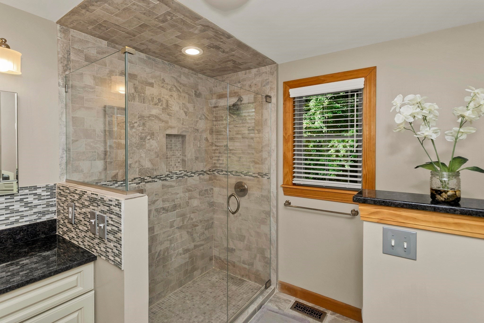 5 Tamarack Ln, Agawam, MA Photo #25