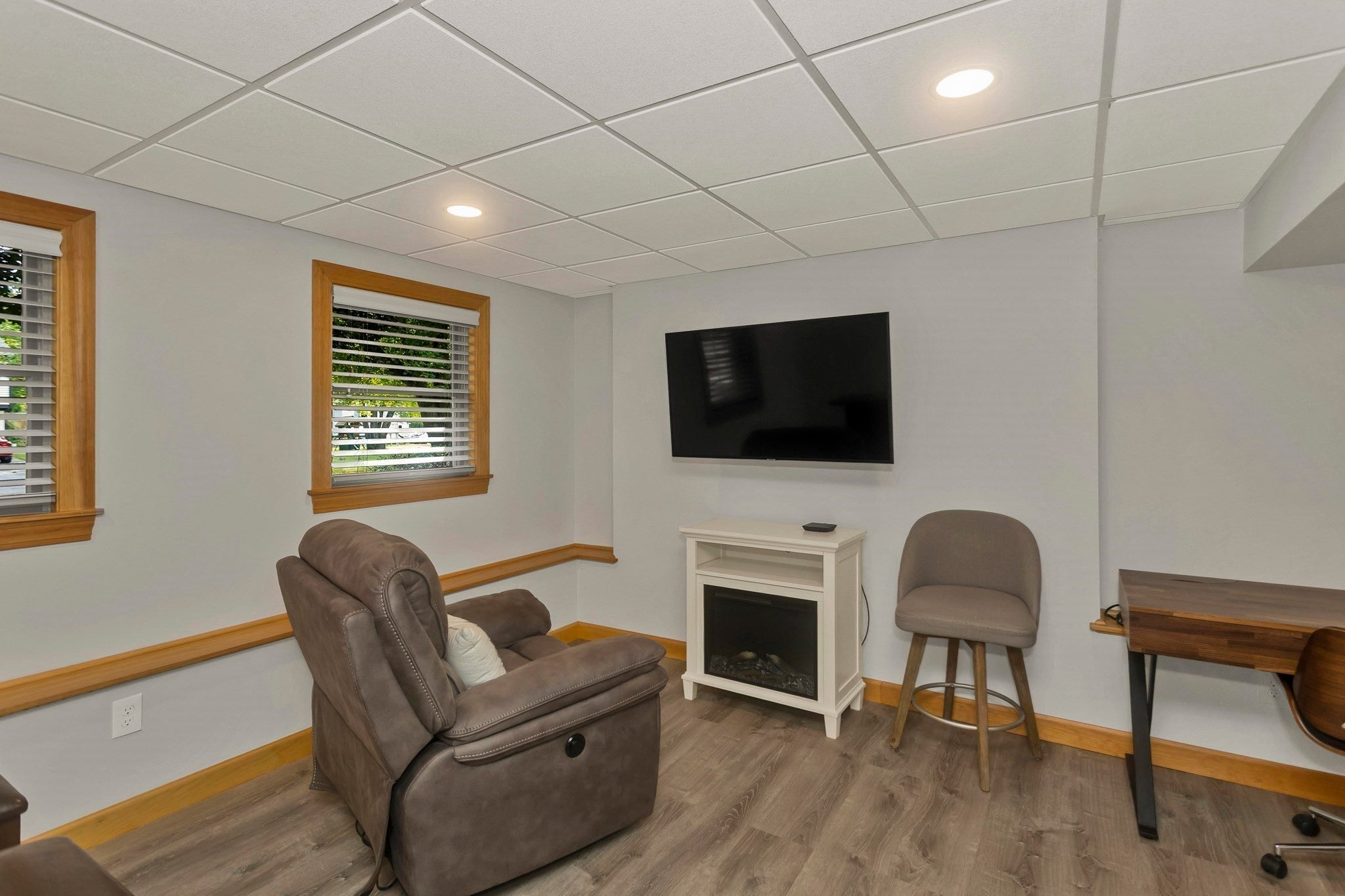 5 Tamarack Ln, Agawam, MA Photo #34
