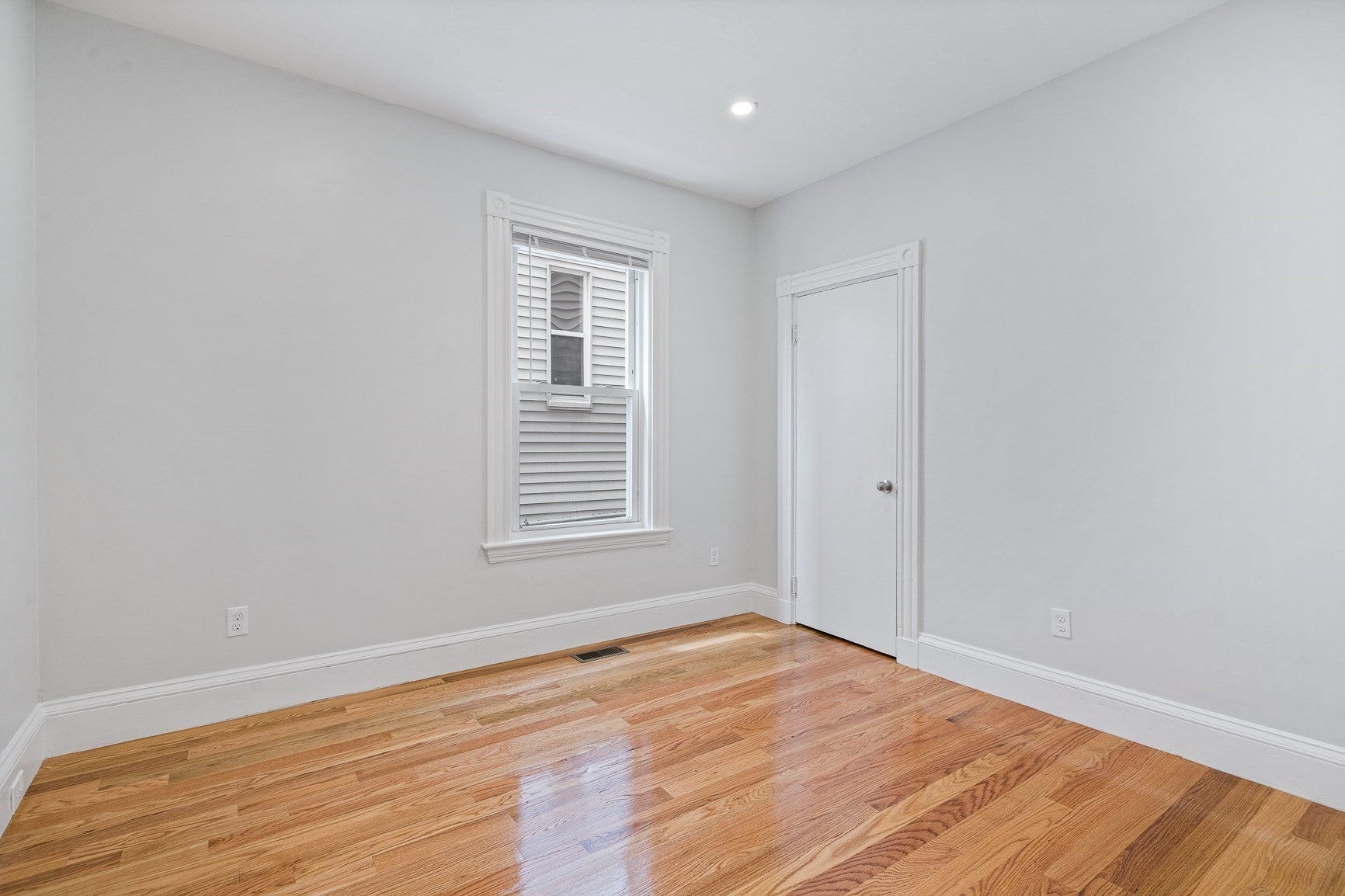 35 Newport Street #2, Boston, MA, 35 Newport Street #2, Boston, MA Photo #9