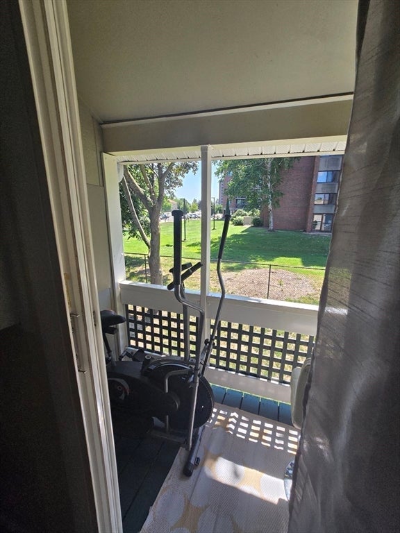 40 Saint Kolbe Dr #C, Holyoke, MA Photo #27