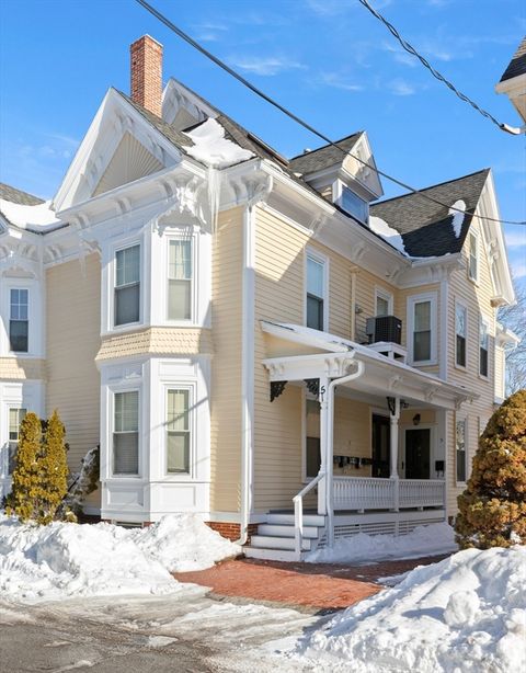 5 Horton Street F Newburyport MA 01950