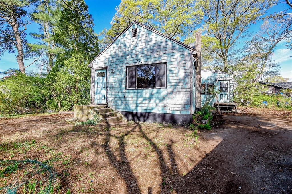12 Chippewa Drive