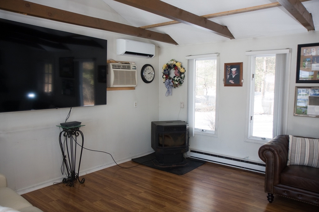 20 Conifer Dr