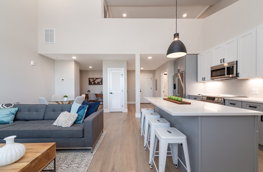 8 Franklin Street 401