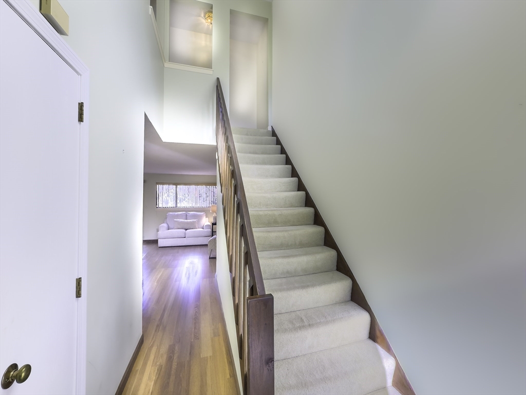 97 Meeting House Path 97