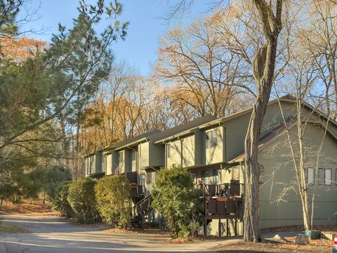 97 Meeting House Path 97 Ashland MA 01721