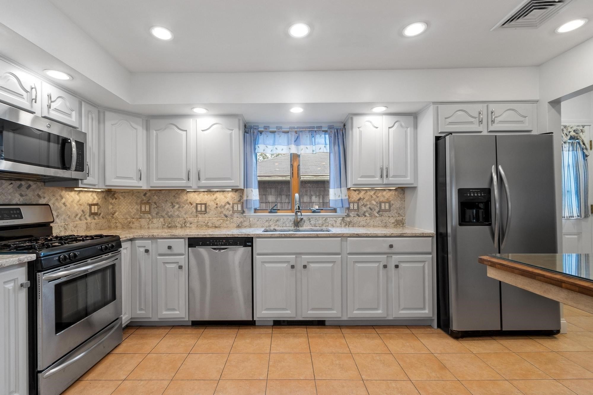 102 Narragansett Rd, Quincy, MA, 102 Narragansett Rd, Quincy, MA Photo #11