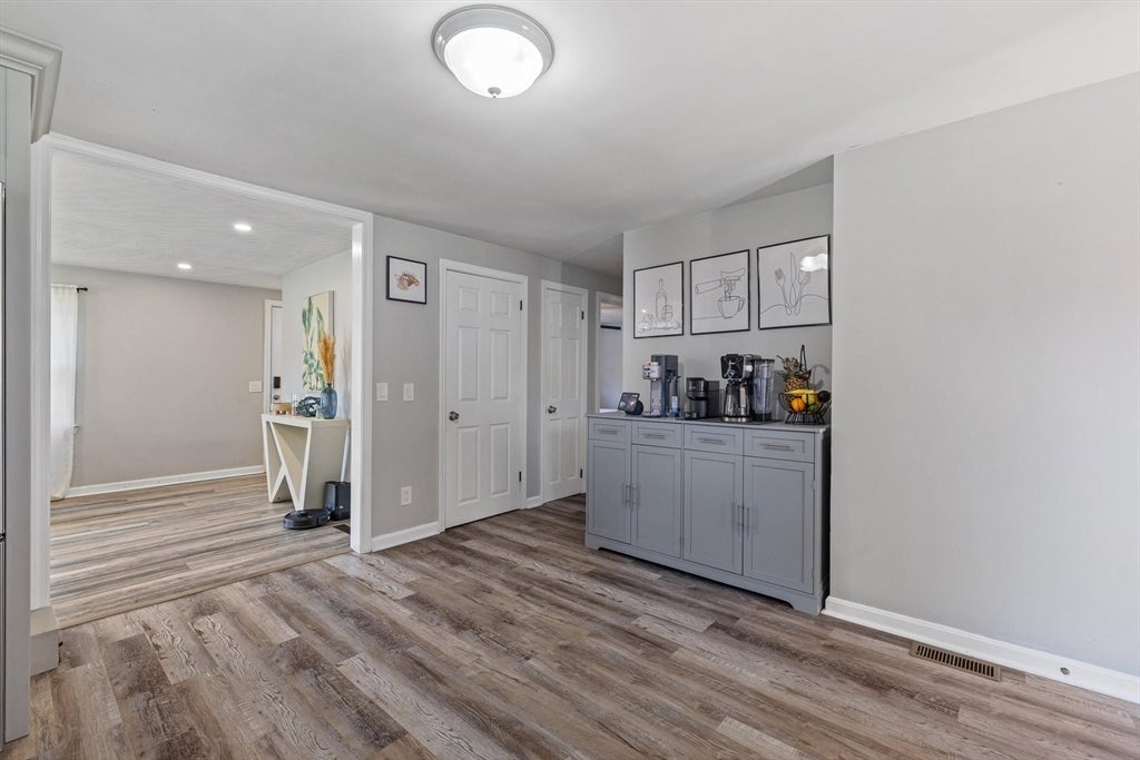 6 Elaine St, Webster, MA Photo #20