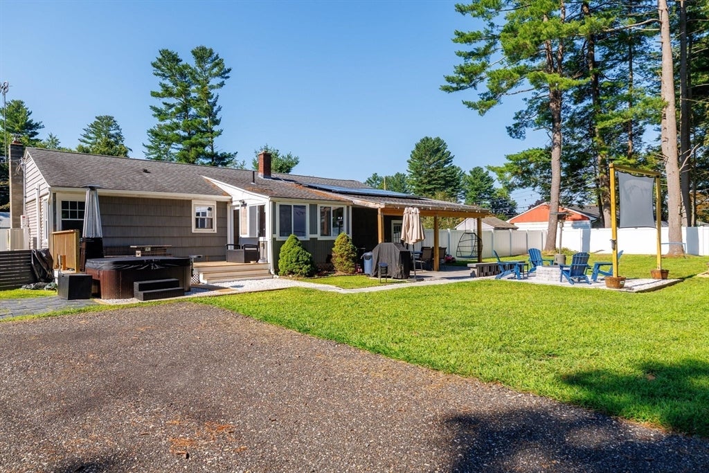 6 Elaine St, Webster, MA Photo #8