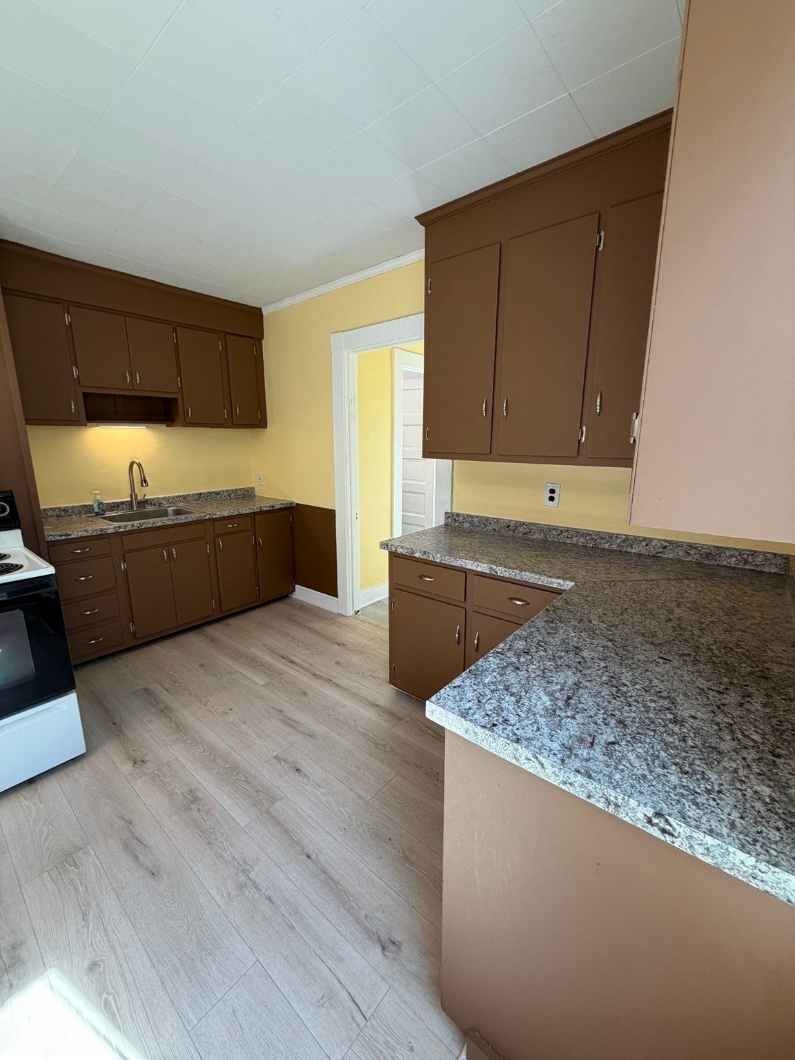 87 Howard St #1, Waltham, MA, 87 Howard St #1, Waltham, MA Photo #7