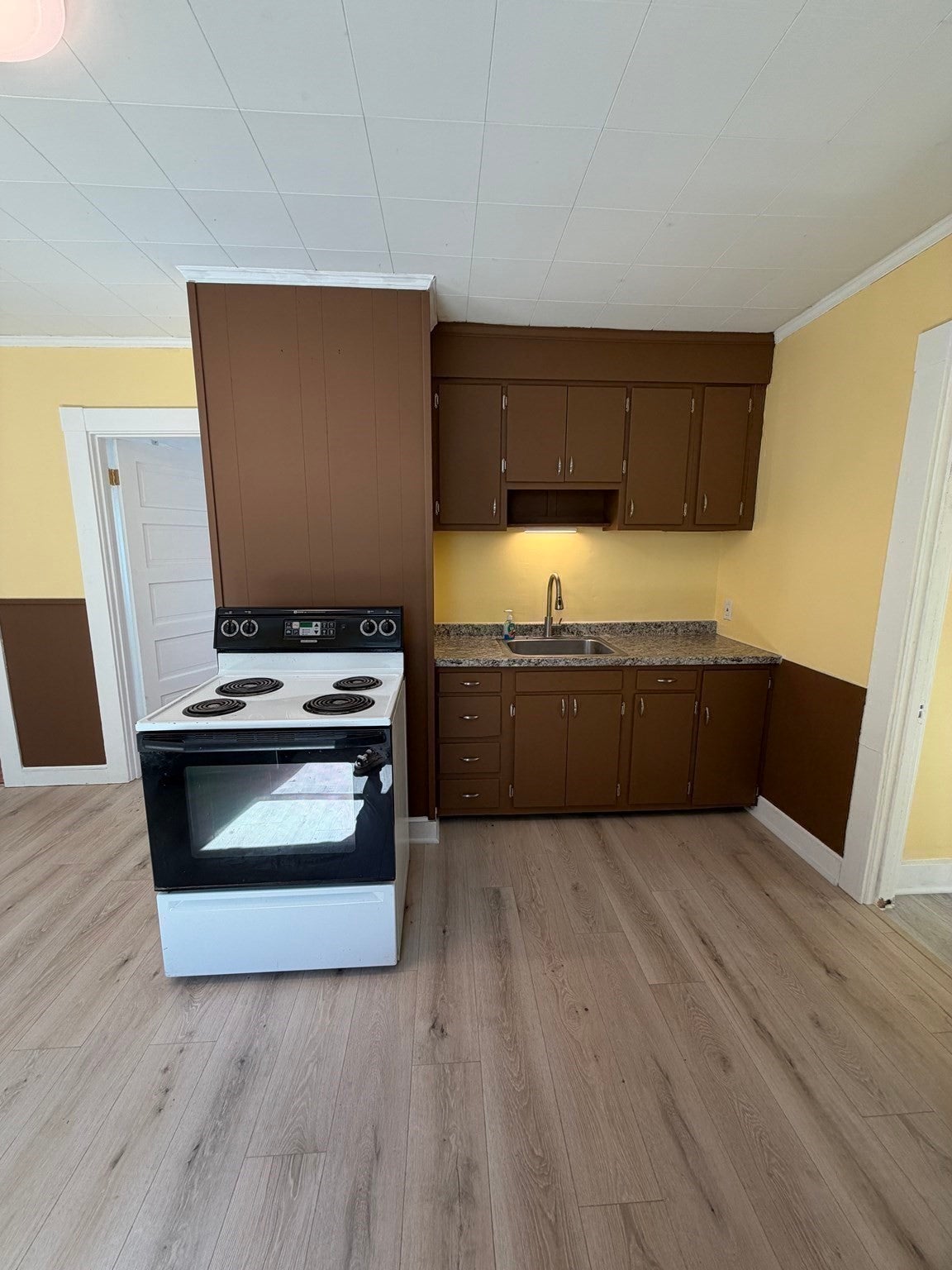 87 Howard St #1, Waltham, MA, 87 Howard St #1, Waltham, MA Photo #24