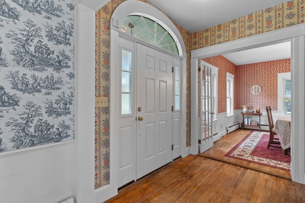 306 Pleasant St