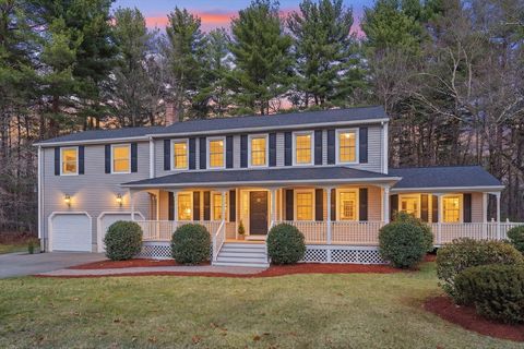 Photo of 101 Barry Dr, Tewksbury, MA 01876 (MLS # 73502584)