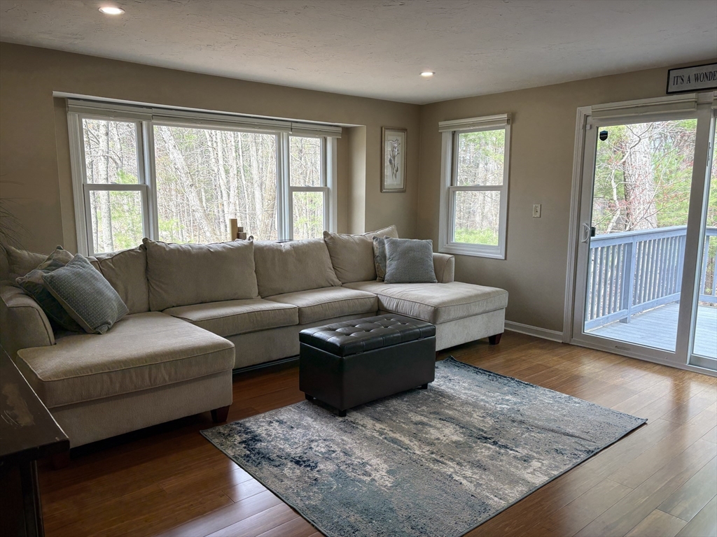 849 Boston Post Rd E 5H