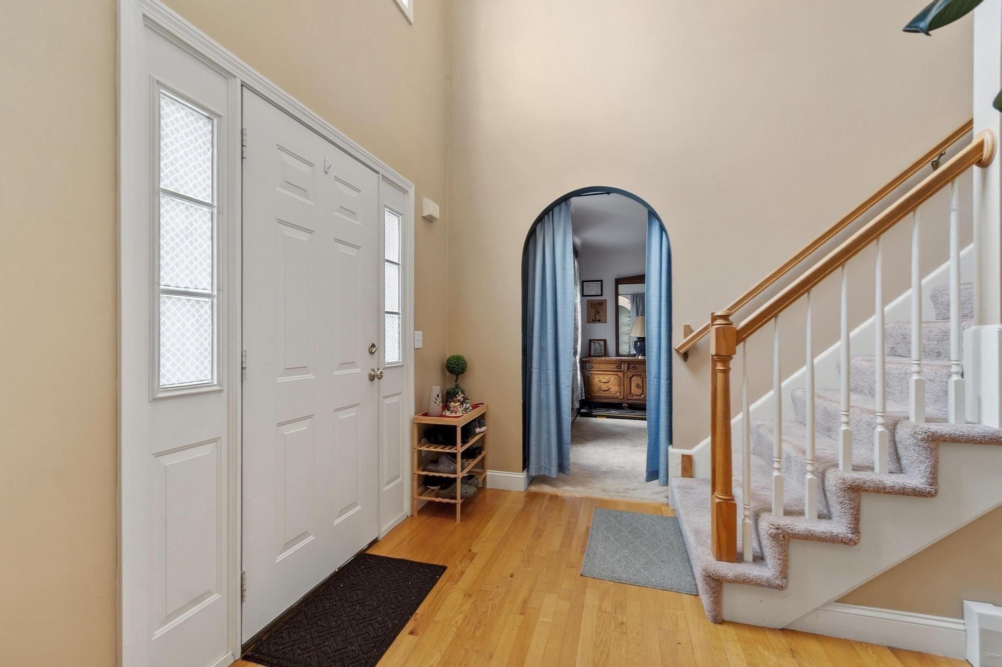 4 Lynde St