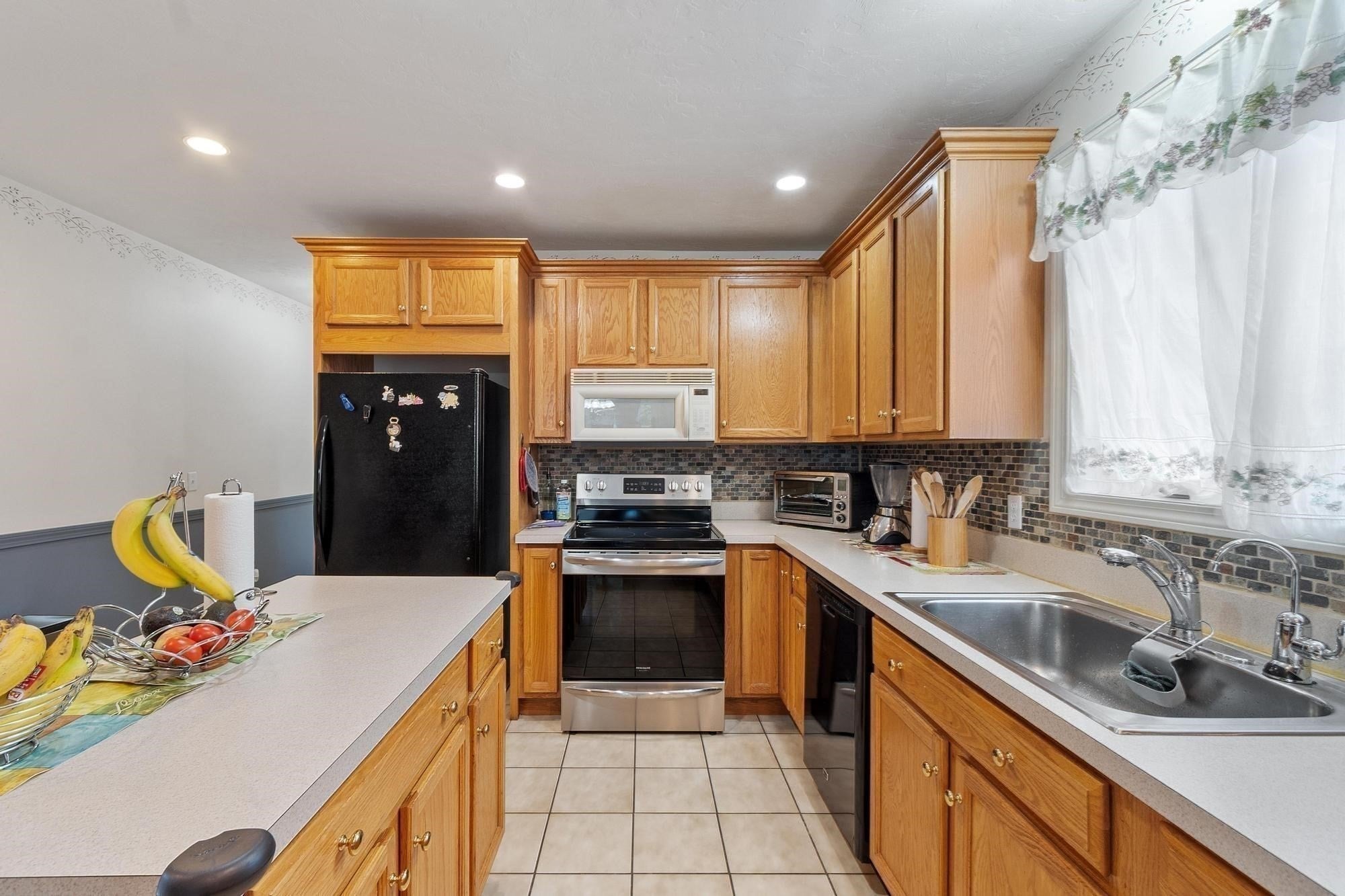 4 Lynde St, Gardner, MA, 4 Lynde St, Gardner, MA Photo #11