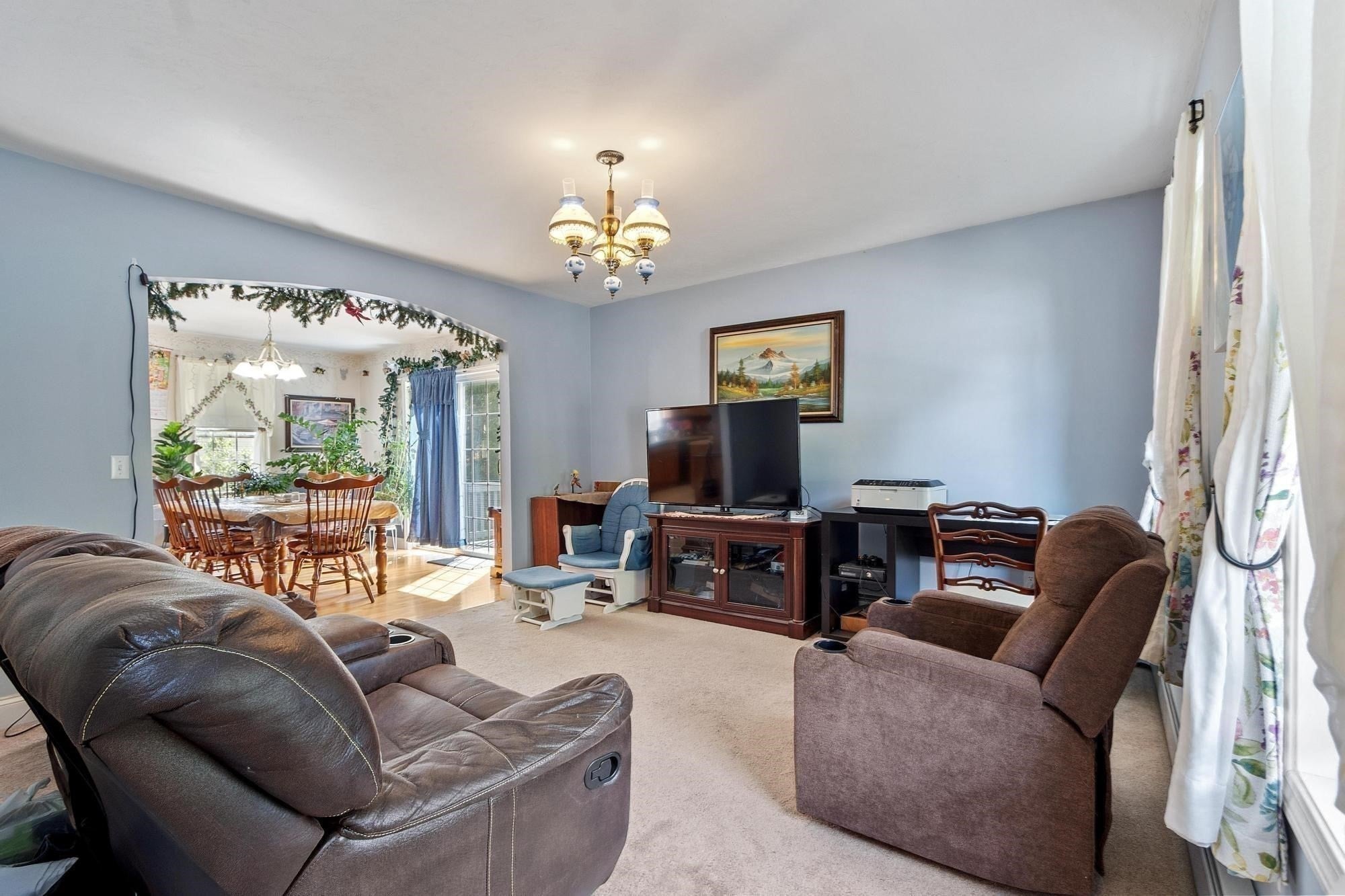 4 Lynde St