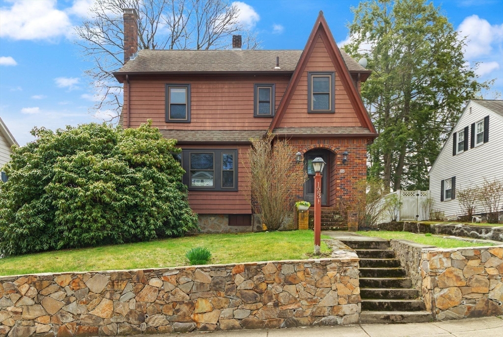 123 Wyman St.