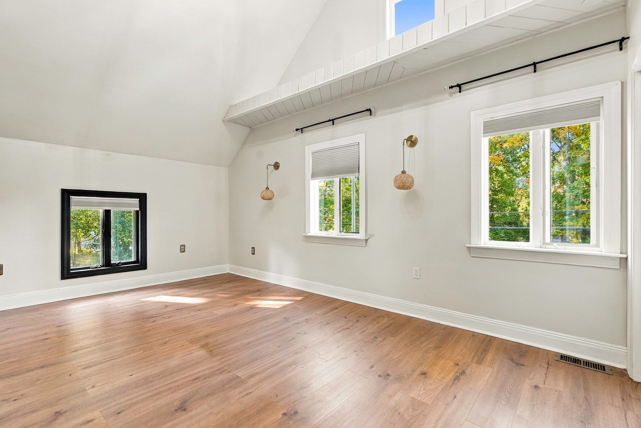 477 Oakhill Ave, Attleboro, MA, 477 Oakhill Ave, Attleboro, MA Photo #24