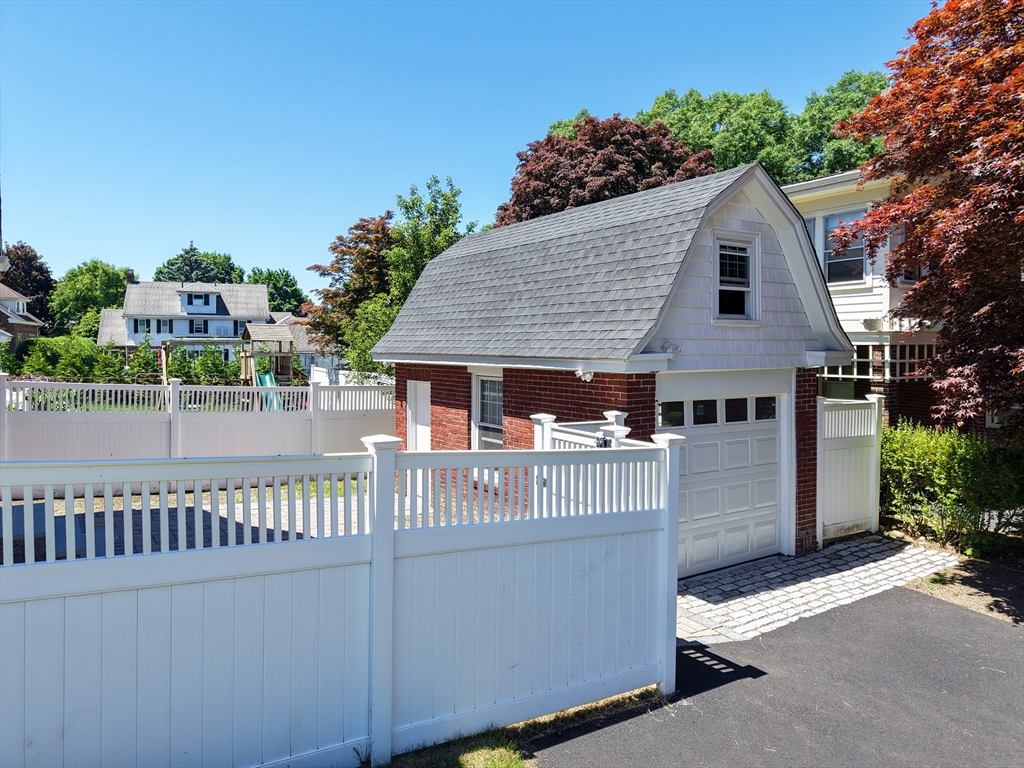 8 Horace Road