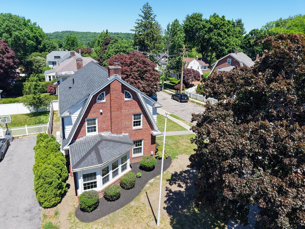 8 Horace Road