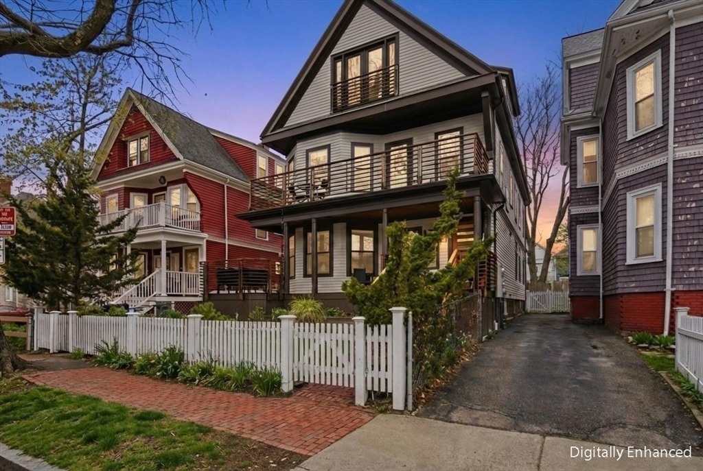 151 Magazine Street 2