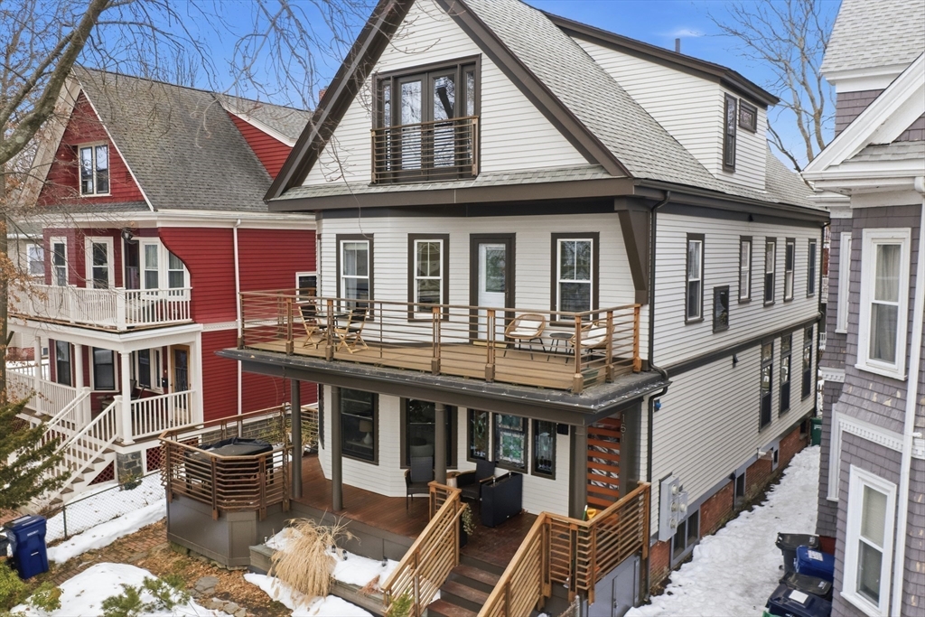 151 Magazine Street 2