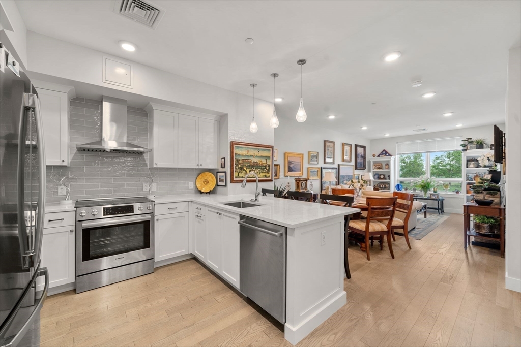 130 Broad Reach 302