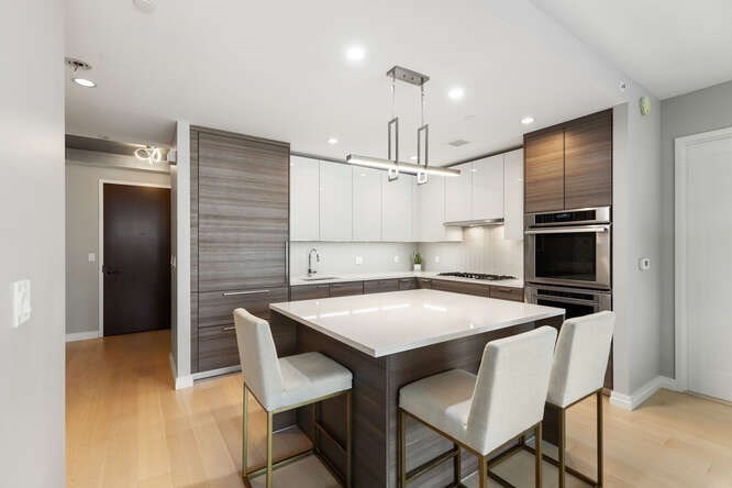 1 Franklin Street 2307