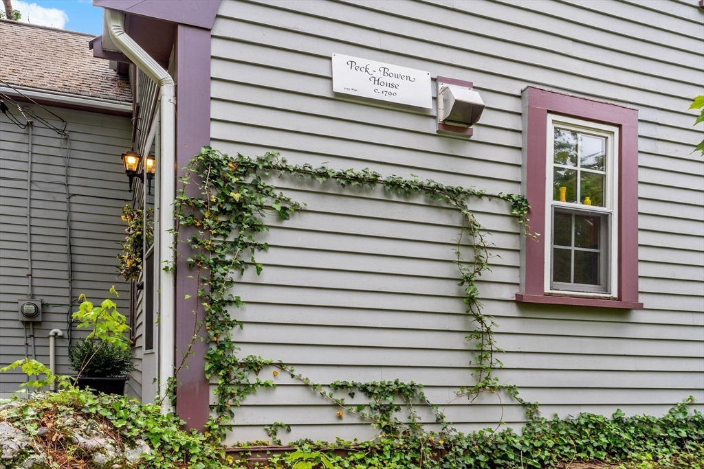 330 Fairview Ave