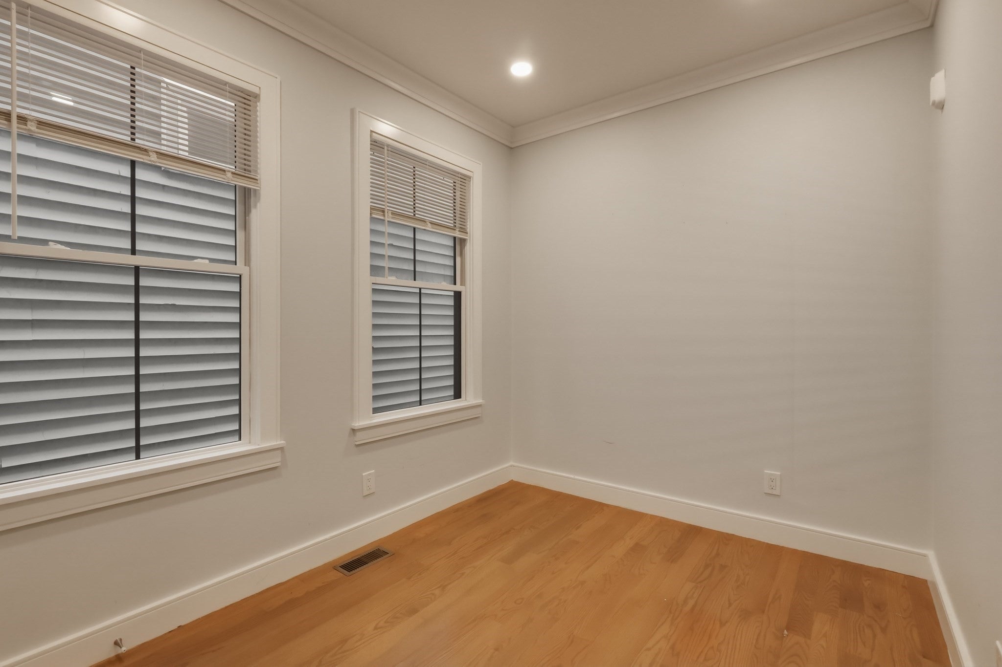 134 Chelsea St #1, Boston, MA Photo #13