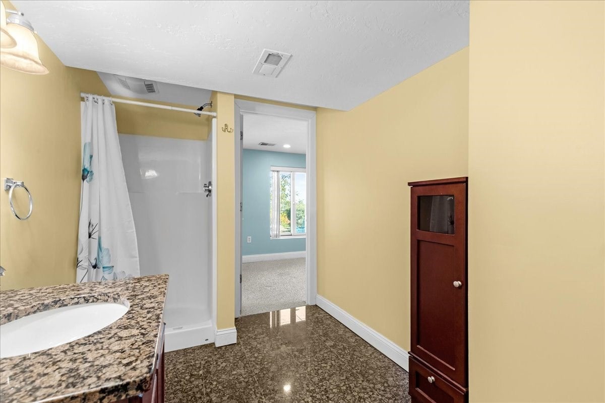 25 King Phillip Rd, Plymouth, MA Photo #29